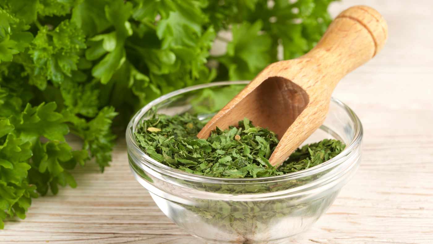 health-benefits-of-parsley